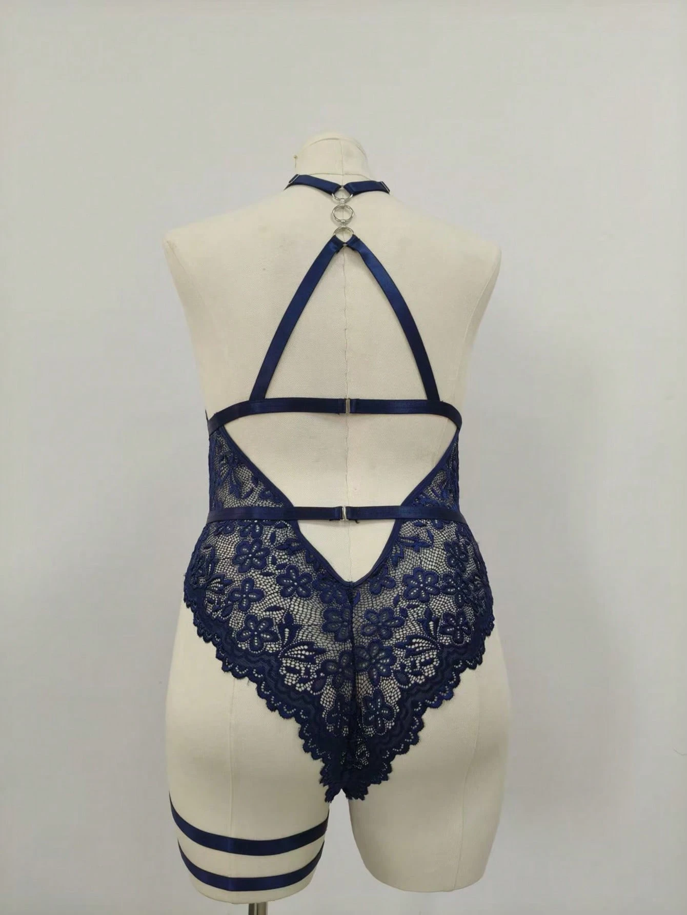 Blue Lace Wireless Bodysuit Wi - Garter Belt Set recension och pris
