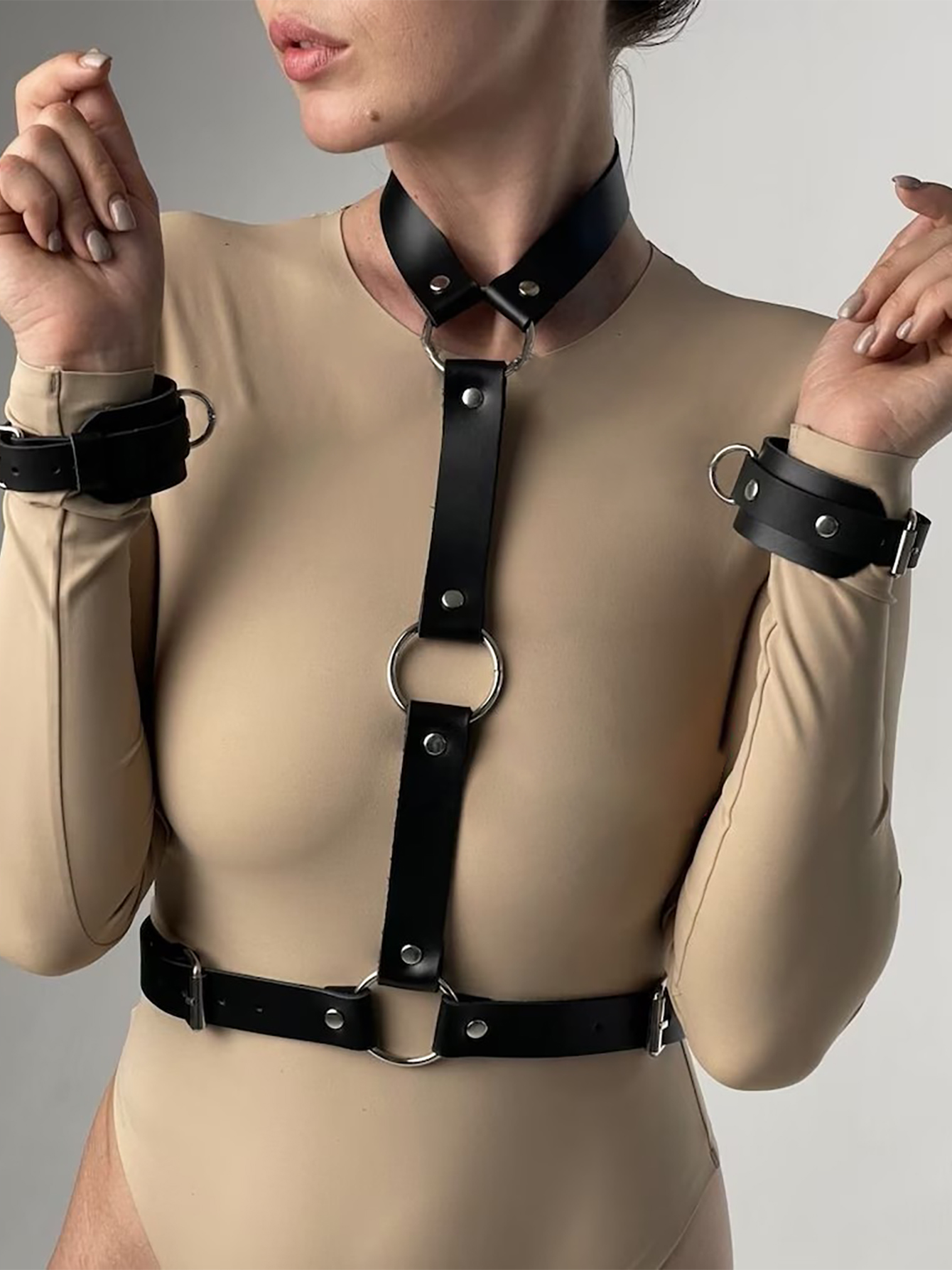 Women's Sexy Leather Harness B - Garter Belt Set recension och pris